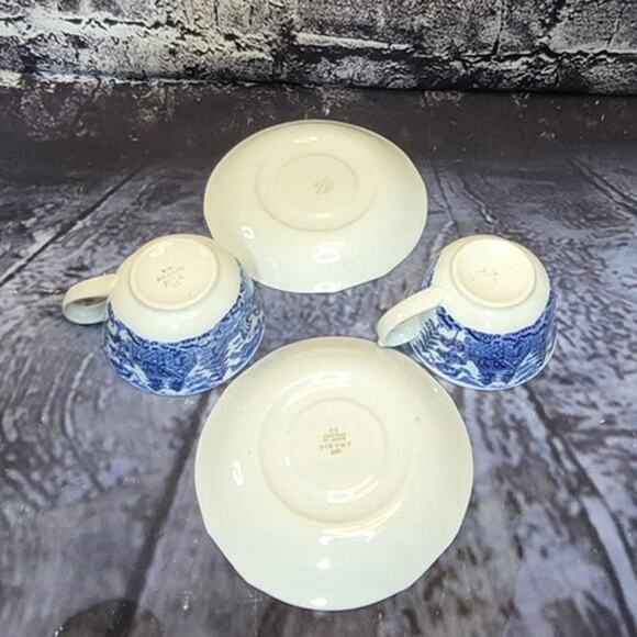 Vintage Set of 2 Teacups and Saucers by Arabia Finland - Picture 5 of 10